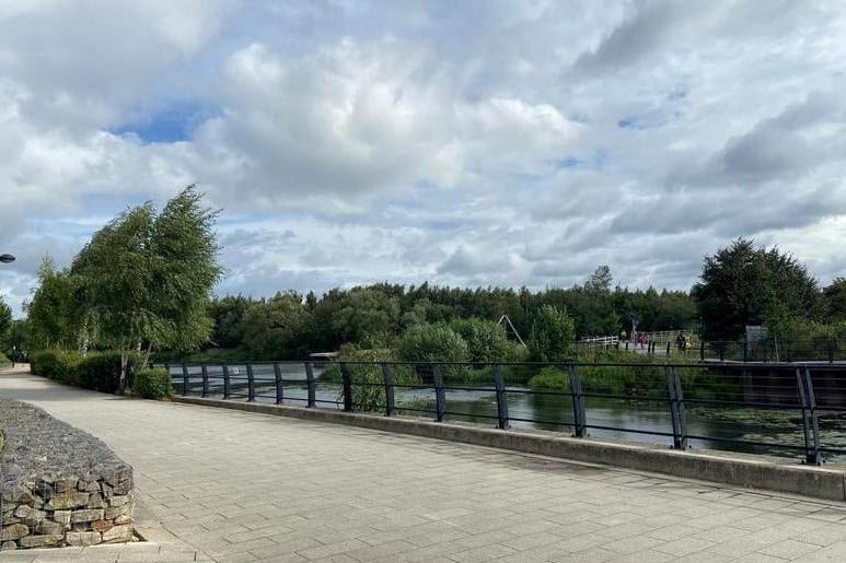 You can join this long-distance route from Knowsthorpe Quay, just 10 minutes from Leeds Dock. The Garforth to Woodlesford section is a particularly scenic part of the trail, offering countryside views.