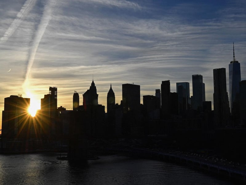 The big apple will reach 17 degrees C today.