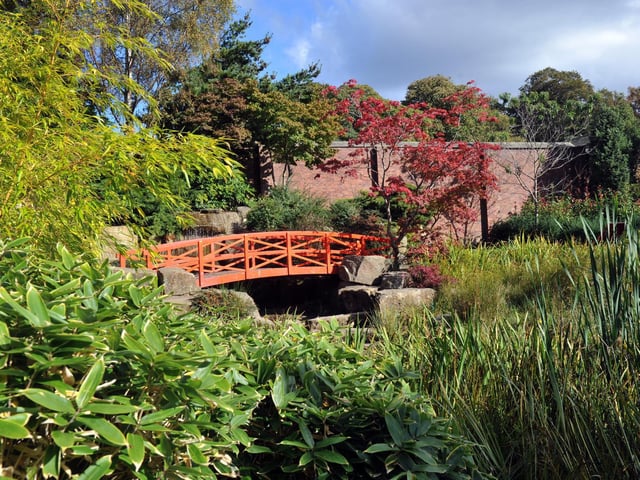 Originally opened in 1987, Horsforth Hall Park's Japanese Garden uses features and materials to represent the mountains, woodland areas, waterfalls, lakes and open grasslands found in Japan. Restored in 2009.