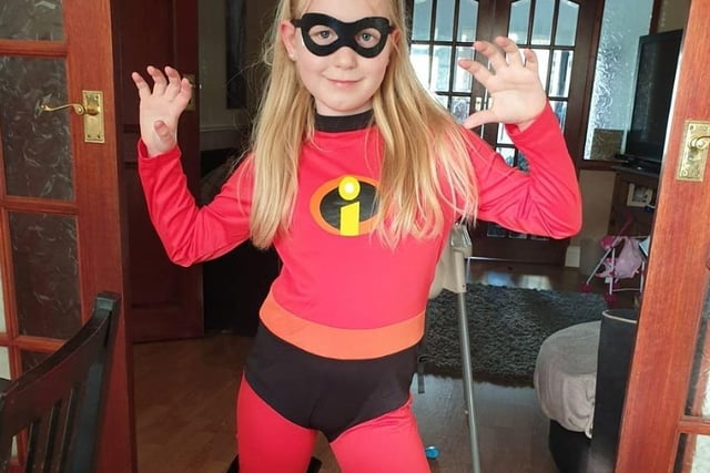 Chelsea Louise Thomas's daughter Layla as Violet from the Incredibles.