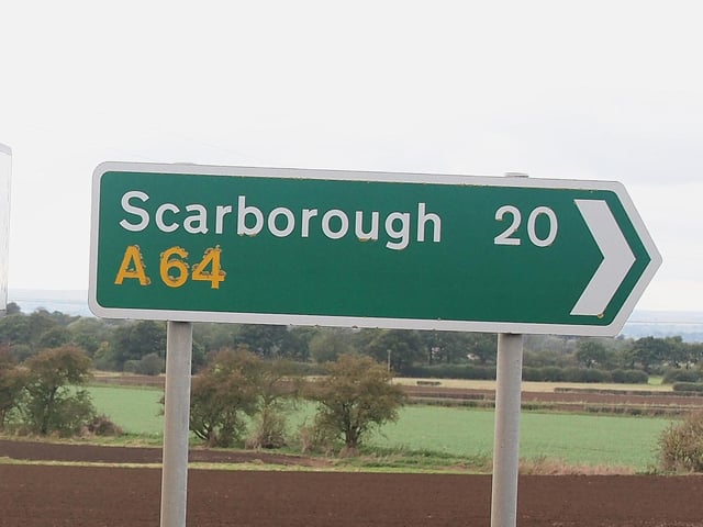 The exact origin of the town's name is unknown but the Scar is thought to come from the Saxon Scear meaning rock and Borough from the Saxon Burgh meaning a fortified place.