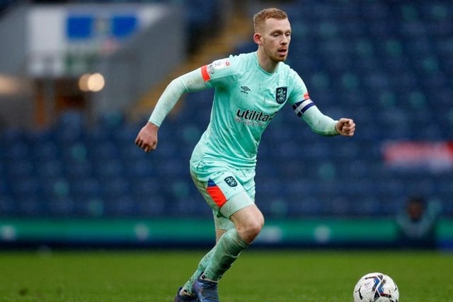 No bids have been made for Huddersfield Town midfielder Lewis O’Brien despite reported interest from Leeds United and Newcastle United (Yorkshire Live)

Photo: John Early
