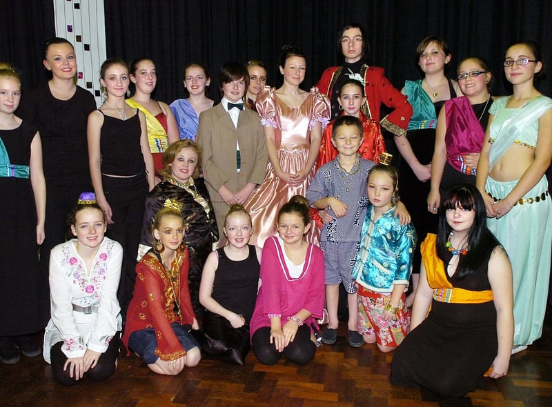 Abraham Guest HS pupils before the dress rehearsal of 'The King & I' with Mark Iddon (King) and Hannah Gaskell (Anna) in 2008