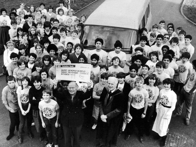 Pupils and staff at Allerton Grange School took part in a sponsored run in November 1983. They raised £6,000 which was shared between St. Gemma's Hospice and the school mini bus fund.