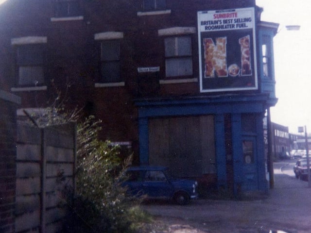 Looking along Wellington Road at the junction with Driver Street in October 1983.