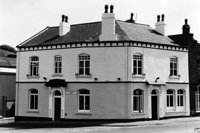 Were you a regular here back in the day? The Primrose Inn at Meanwood pictured in July 1983.