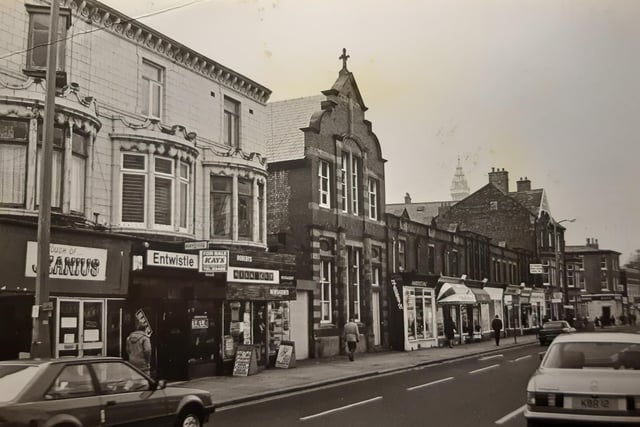 A different view of Church Street in 1985