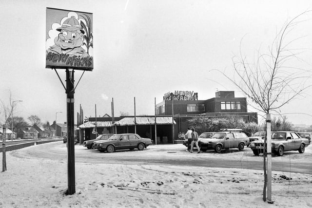 Exterior of Henry Africas fun pub on Almond Brook Road, Standish, in January 1985.