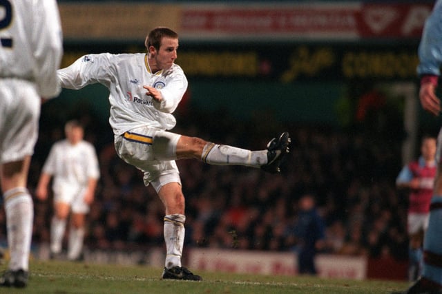 Lee Bowyer fires home Leeds United second goal of the game.
