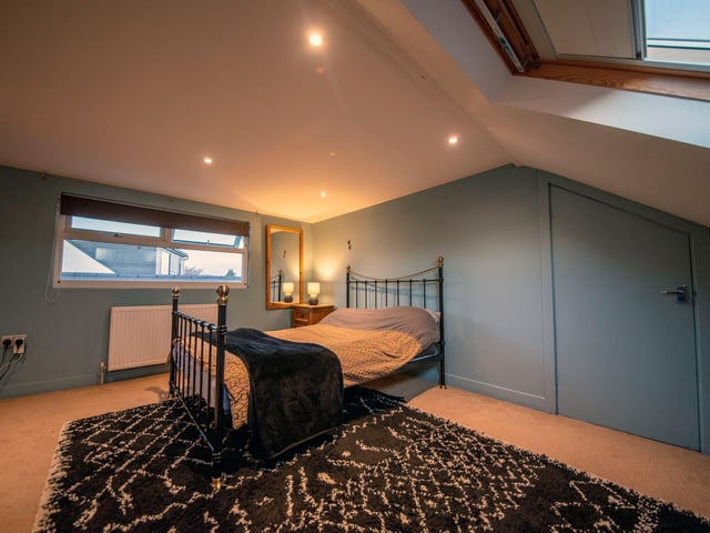 The rooms are very spacious, retaining additional eaves storage, and benefit from velux windows allowing plenty of light into the room.