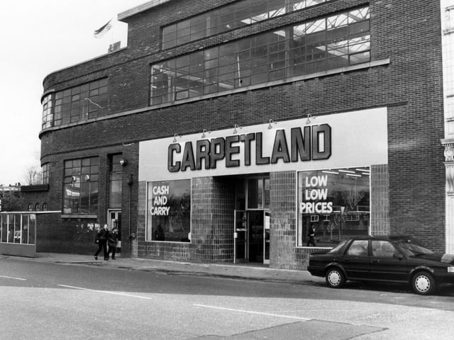 Carpetland Cash and Carry Carpets on New York Street pictured in March 1986.