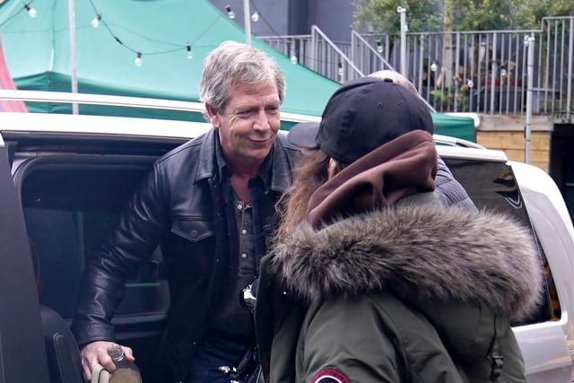 Actor Ben Mendelsohn, who plays Talos in Secret Invasion, arrived outside the historic venue in a car.
