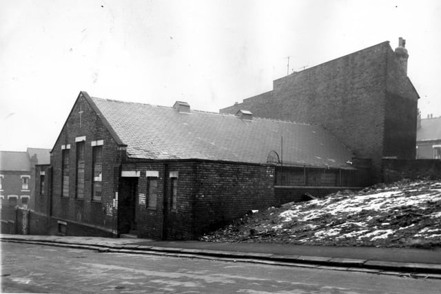 Armley Mission Church Sunday School in February 1968. This photo was taken from Ley Lane.