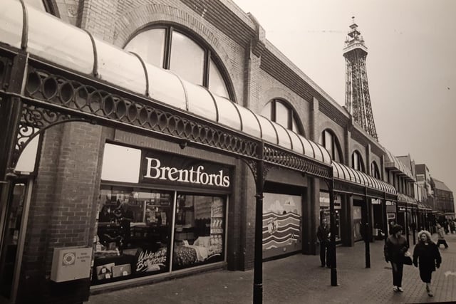 Brentfords under the glass canopy of the Houndshill in November 1981. Burtons Bakery is further along