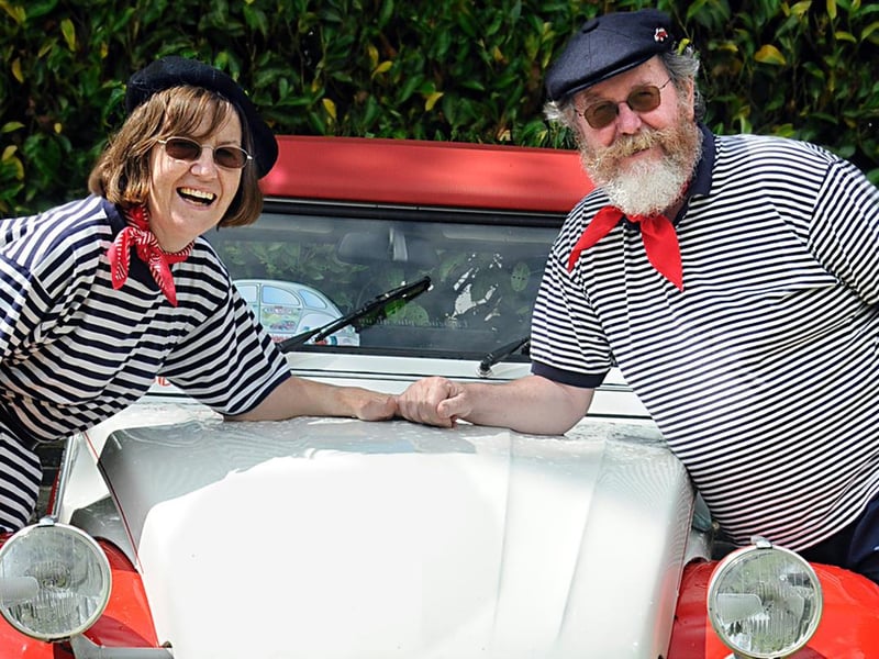 The annual Farsley Festival is set to bring its signature burst of energy, community pride, and family-friendly entertainment to the streets on Saturday, making it a great free option for local dads. 👨 Hainsworth Park, New Park View, Farsley, LS28 5TZ