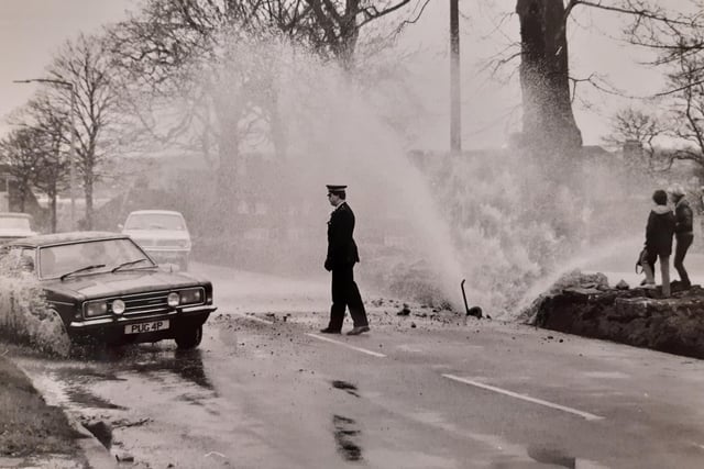 In March 1983, traffic was held up and gardens were flooded when a water main burst causing a 40 feet fountain. People and workmen were helpless as thousands of gallons water shot onto the rooves of properties on Foundry Lane.