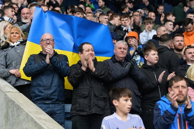 Fans applaud solidarity for Ukraine.