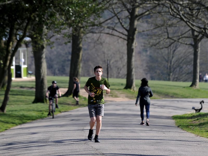 Roundhay Park & Slaid Hill is the 23rd most expensive place to live in Leeds, and the 3,116th most expensive in the UK, with the average house there costing £3,431.00 per square metre