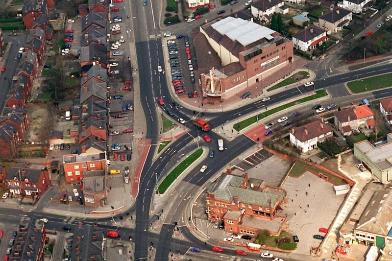 The new road junction layout at the Fforde Greene shows up well in this photo which looks up the length of Roundhay Road towards the Astoria.
