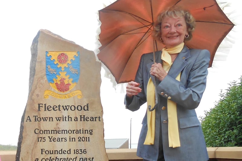 Mrs Lofthouse, who was Honorary President of Feetwood Civic Society, helps unveil the new 175 monument on Fleetwood seafront in 2012