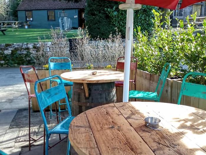 Horse Shoe Hotel, Egton Bridge
Monday - Friday 11am - 3pm (light lunches and sandwiches only) and 5pm - 8pm
Saturday 12pm - 8pm
Sunday   12pm - 4pm