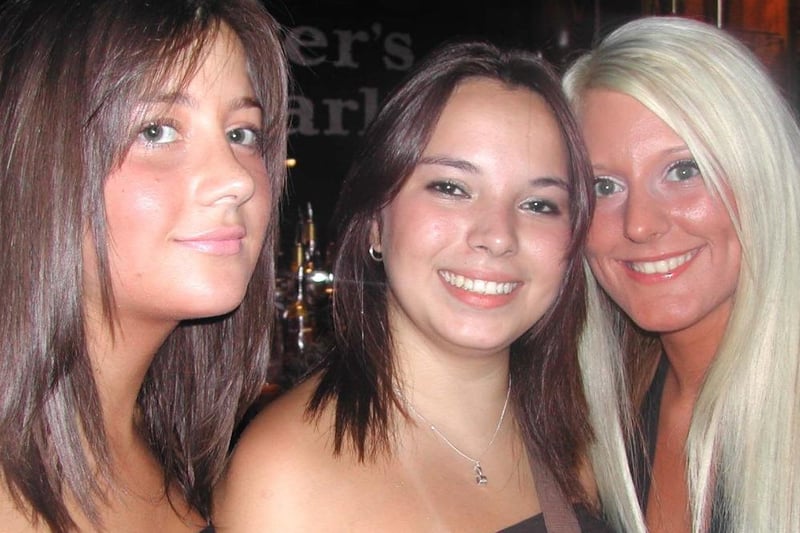 Arabelle, Karly and Amy in Mex bar 2004.
