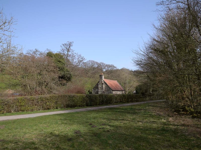 Honeysuckle Cottage, Beck Hole