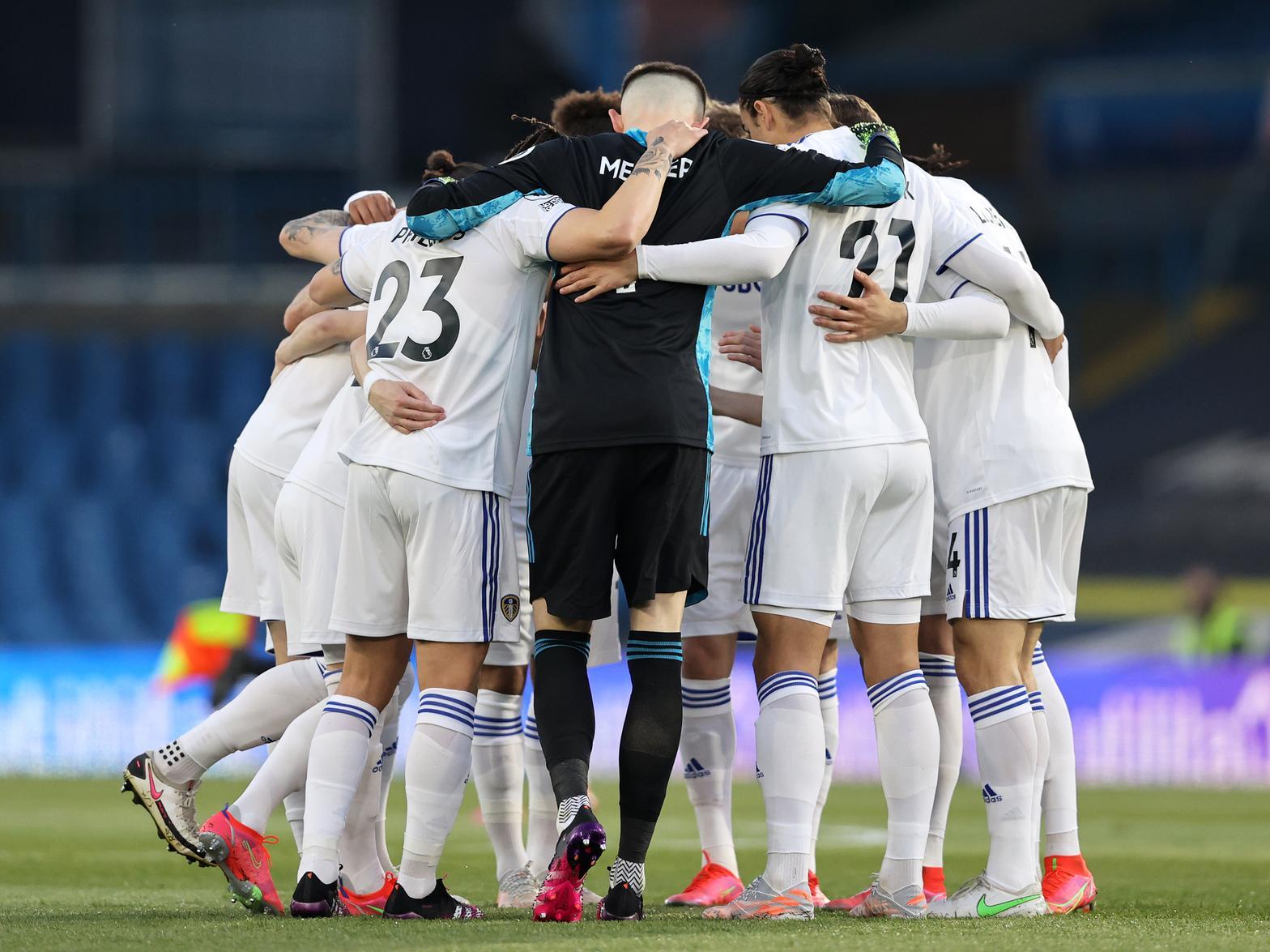 Leeds United huddle ahead of kick-off. Pic: Getty