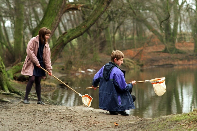 Pudsey Grangefield School pupils Graham Richard and Jenny Shackleton take part in the Leeds Leisure Services amphibian survey at Woodhall Lake, known locally as the Blue Lagoon.