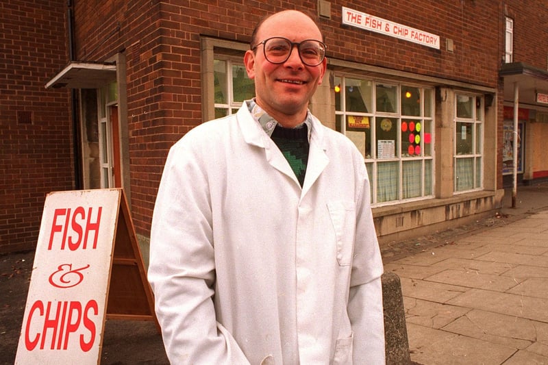 Do you remember Michael Kleinman pictured in January 1996? He was the owner of The Fish and Chip Factory in Pudsey.