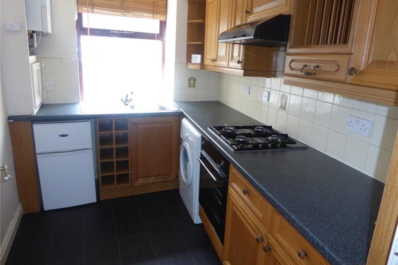 For sale is a one double bedroom first floor apartment conveniently situated in the town centre a short walk to the train station. For sale with Whitegates - 01422 757028.