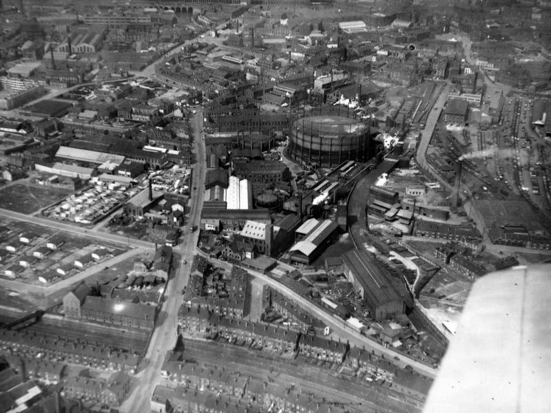 Dewsbury Road Gas Works from the air in April 1953.