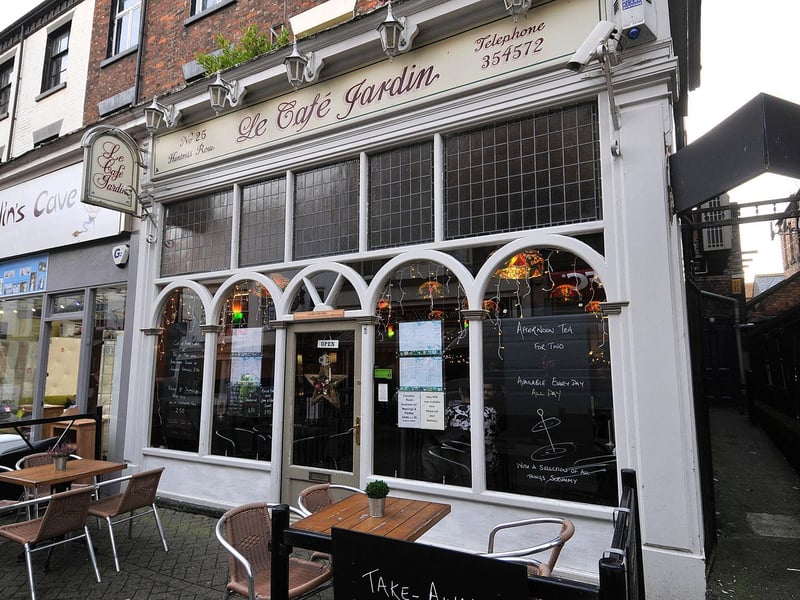 Le Cafe Jardin, Huntriss Row.