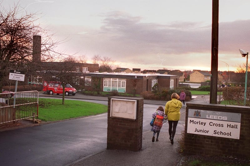 Share your memories of Morley in 1997 with Andrew Hutchinson via email at: andrew.hutchinson@jpress.co.uk or tweet him - @AndyHutchYPN