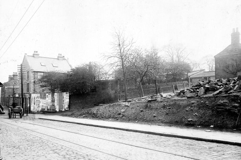 May 1906. On the left the incline of Stocks Hill is just visible, a horse and cart heading in that direction.