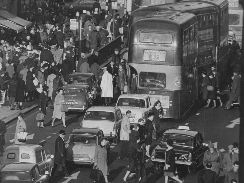 Briggate in December 1966.