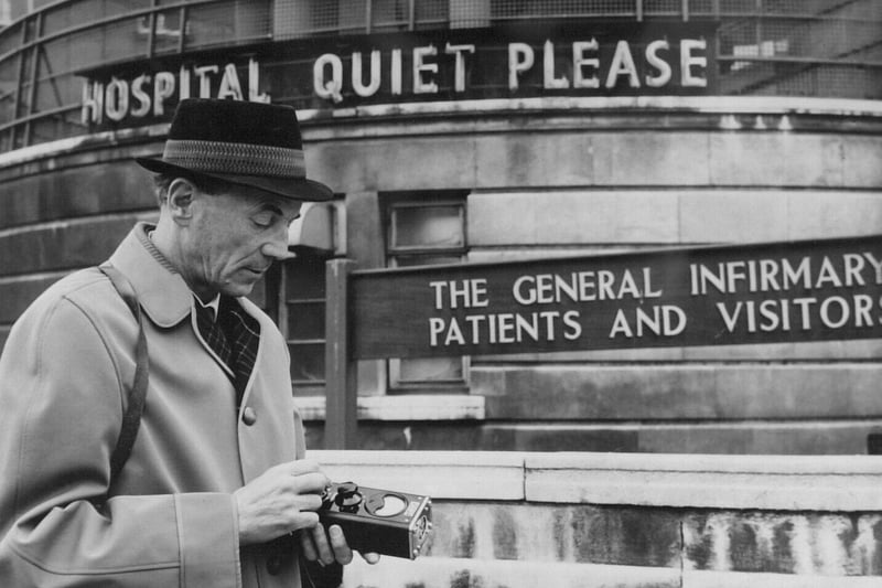 Measuring the amount of noise generated despite an appeal for quiet outside the Brotherton Wing of Leeds General Infirmary in 1966 .