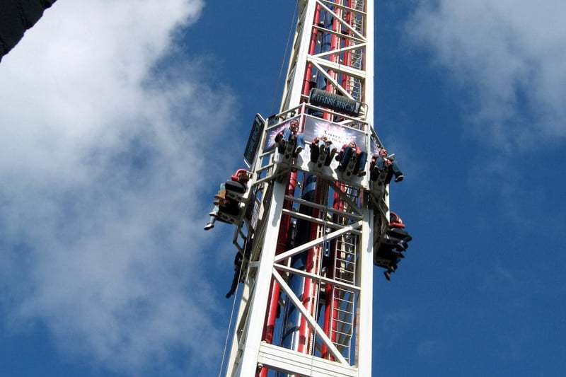 Ice Blast reaches speeds of 80mph so hold tight! Whilst catching your breath at the top try to take in the stunning views of Pleasure Beach, but be quick as what goes up must come down! You must be at least 132cm tall to ride.