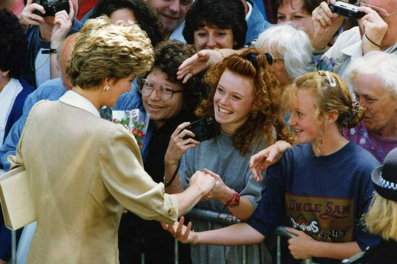 Princess Diana meets the Crowds outside Trinity Hospice