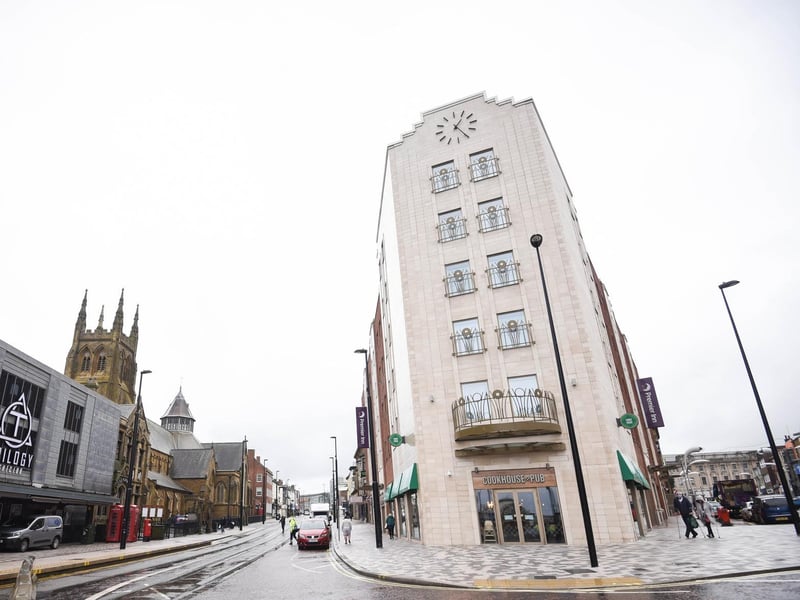 The hotel looks like a prominent building already on Talbot Road