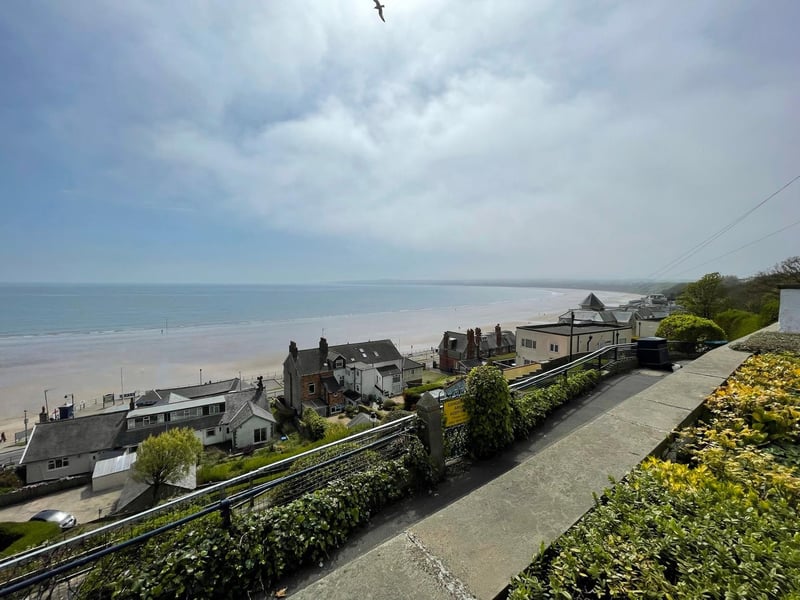 Looking further along the stretch of coast from Filey, as seen from Cliff Top Cottage