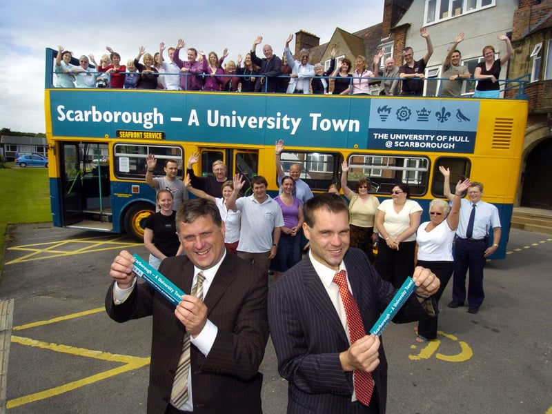University of Hull Scarborough campus marketing drive, with a Shoreline
Suncruiser seafront bus in university livery, and new car stickers.