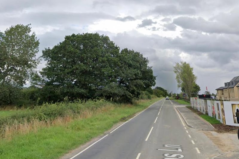 Skeltons Lane in Whinmoor is temporarily closed for ELOR works until approximately the end of August 2021.

(photo: Google)