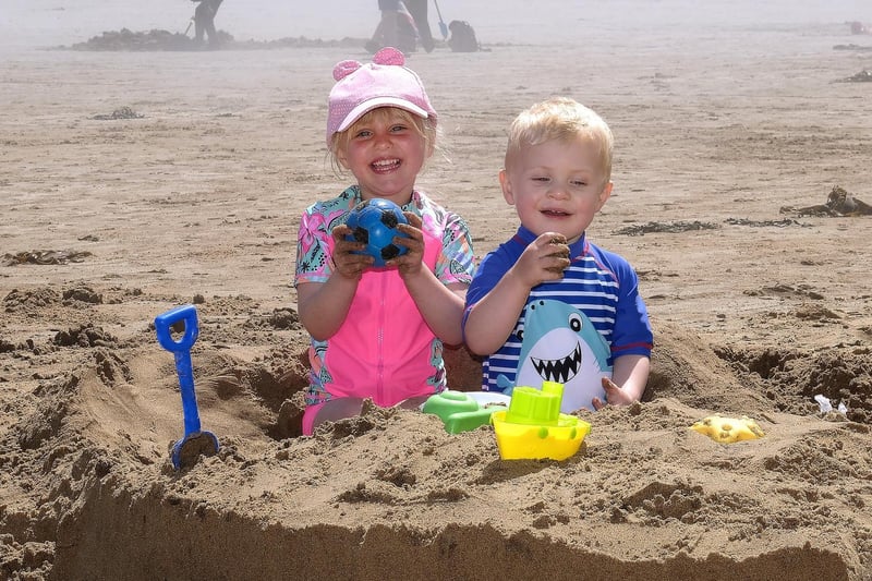 This little duo brought their bucket and spade to the beach