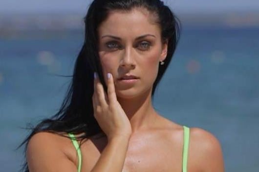 Also appearing in season one was Cally Jane Beech from Hull. She entered the villa on Day 21 and ended up going all the way to the final coming fourth place with partner Luis Morrison. The former dental nurse and Luis had a baby girl, named Vienna, but split in 2018. She is a now a singer and business owner, with 539,000 followers on Instagram.