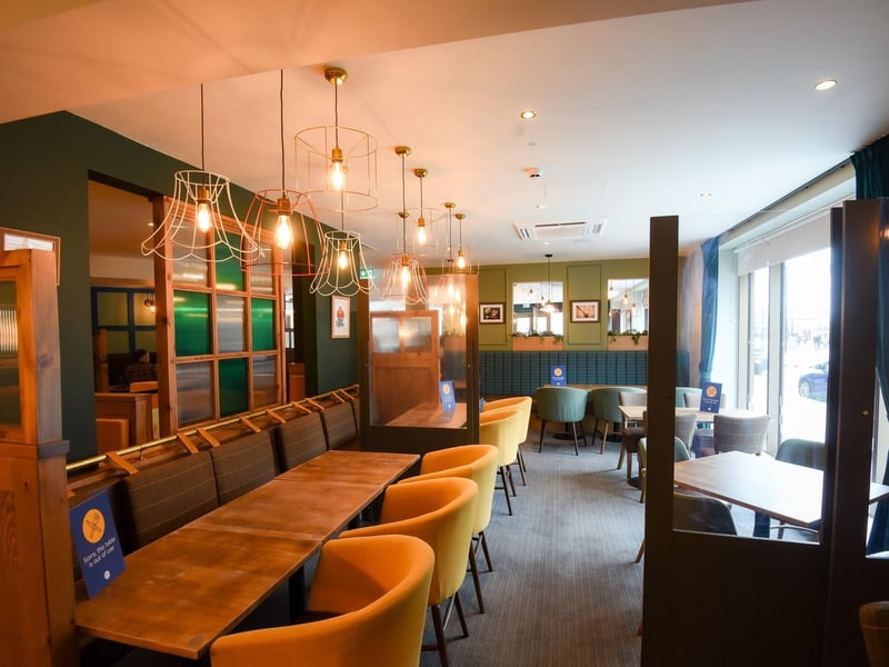Brews include beers and ciders, rotating cask ales and wines available by the glass or bottle.