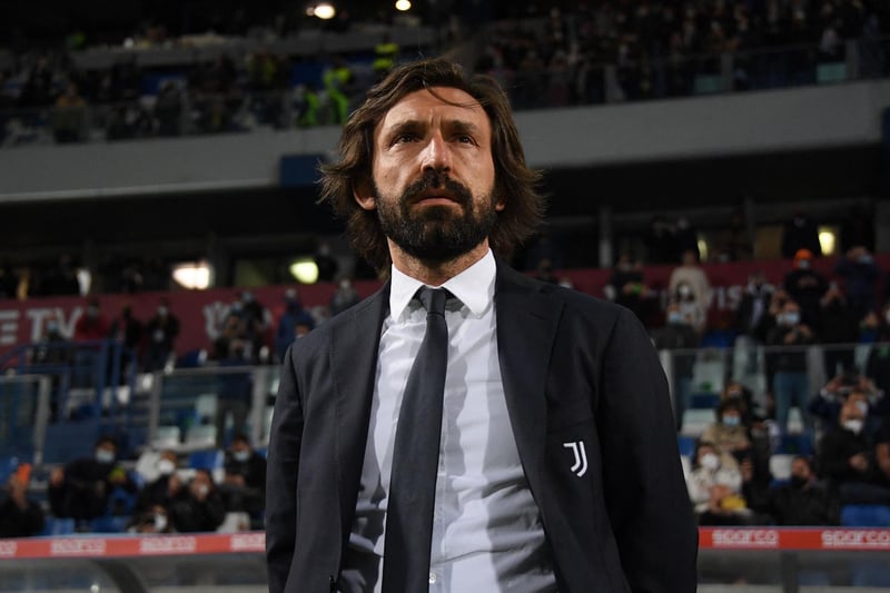 Andrea Pirlo and ex-Chelsea boss Maurizio Sarri are both contenders for the Everton job, with the former supposedly in talks with owner Farhad Moshiri. (Calciomercato)