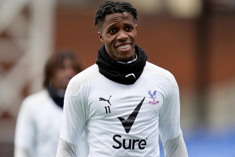 Ivory Coast forward Wilfried Zaha has told Crystal Palace that he wants to leave, ideally before pre-season training starts. (Times)