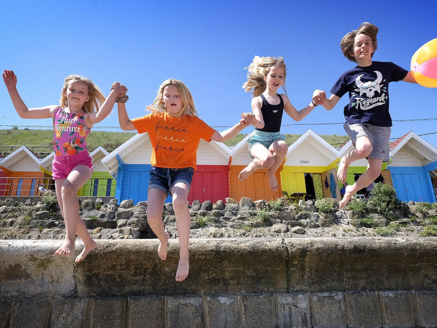 Nancy Buxton-Tiley, Marine Rae Kille and Esme and Edward Frances