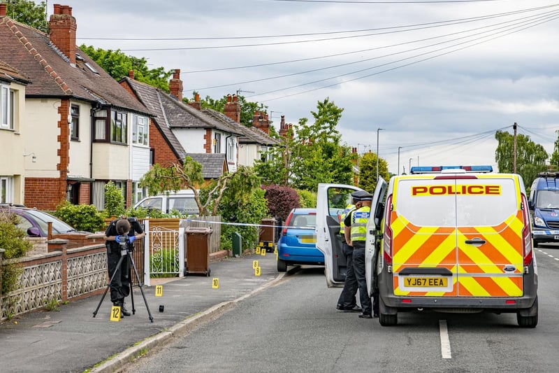 Local residents told the YEP reporter on the scene that they did not know why the police cordon was put in place (photo: Tony Johnson)